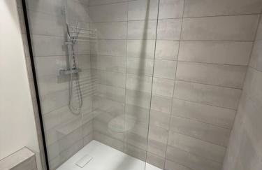 Gite de groupe lacs et forêt du jura - SPA et Sauna Privatif - Orgelet - Foto 11