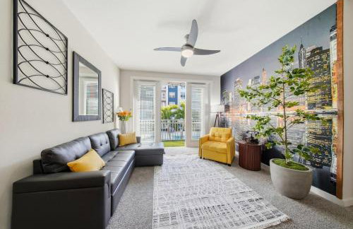 Stylish 2BR w Balcony, Pool & Pet-Friendly #15 - Foto 1