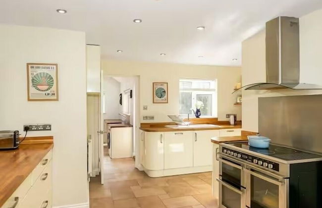 Charming 4 Bedroom Home Near Oxford - Foto 8