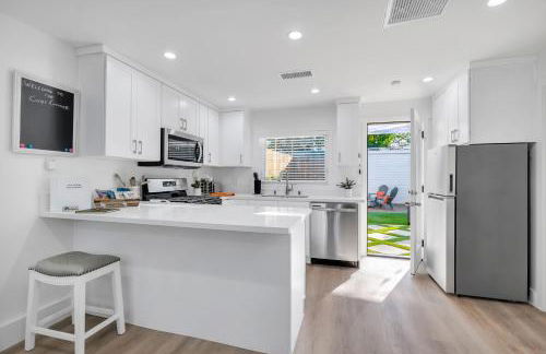 Cozy Cottage, Brand New, fully Private, walk to Everything - Foto 4