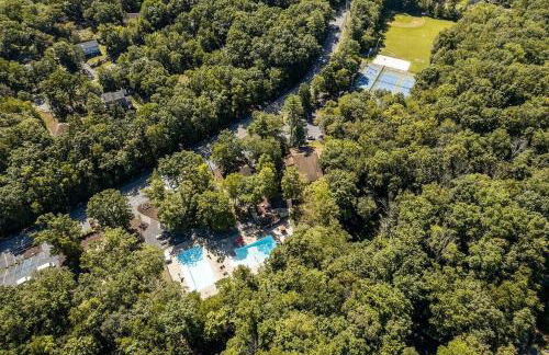 The Black Forest Chalet - Hot Tub, Hiking, Kayak - Foto 24