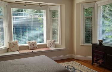 Expansive Dual-Kitchen Retreat - Foto 4