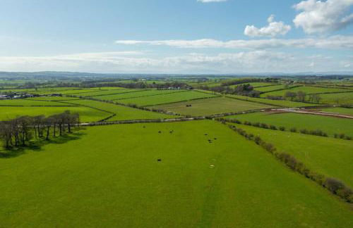 Hazells Lodge Farm Stay Sleeps 2 Undercover Hottub and Pool Table - Foto 11