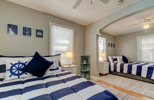 Rare- Downtown 2 bedroom! Family friendly! - Photo 3