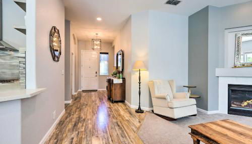 Spacious Folsom Getaway with Pool and Hot Tub! - Foto 4