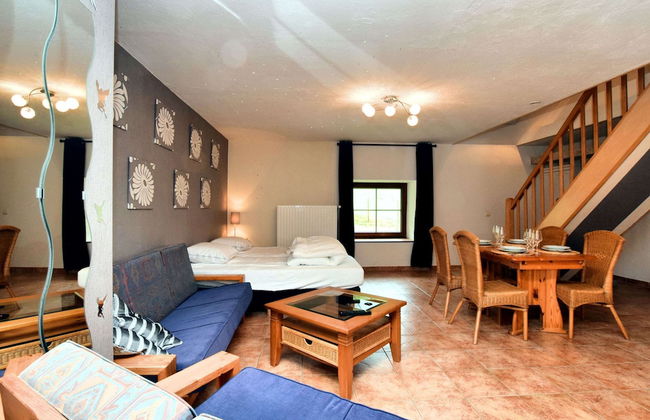 Holiday Home in Ardennes With Scenic Terrace - Photo 10