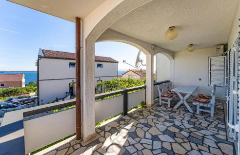 Nice Apartment In Rtina With Wifi - Photo 1