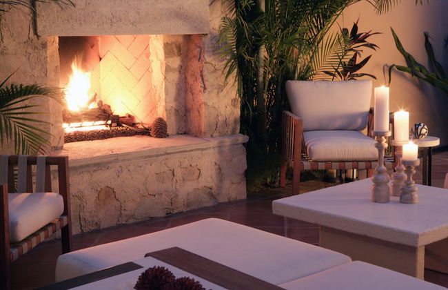 Hacienda Beach Club & Residences - Photo 4