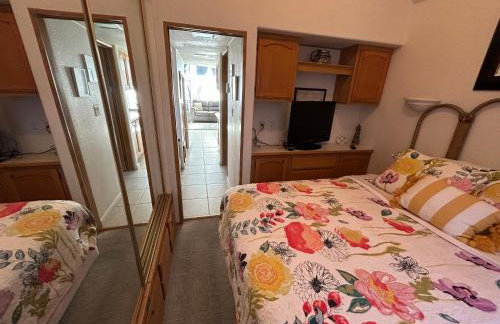 Oceanview Cabin 18 with Private Jacuzzi - Foto 18