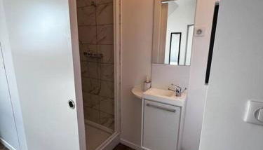 La maison des voyageurs avec grand parking privé -calme et sérénité - Foto 4