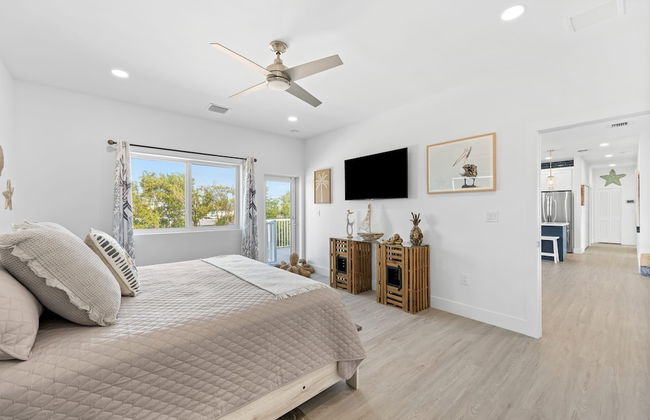 Blue Pearl New Waterfront Haven with Heated Pool ,70 Foot Dock, and More! - Foto 42