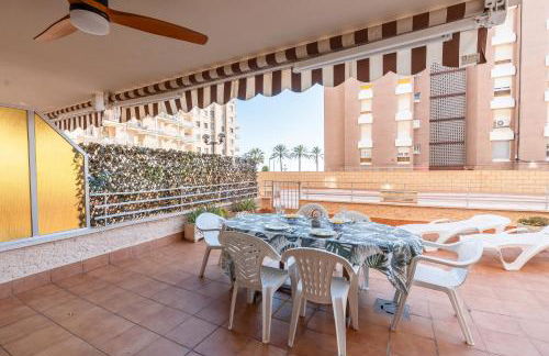 SeaFront 1ª línea y 2 piscinas - Foto 36