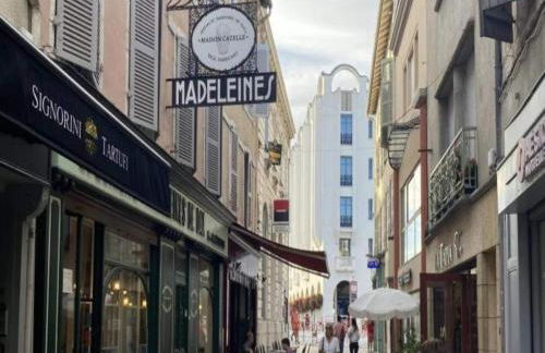 Charming town centre house with garden - Foto 58