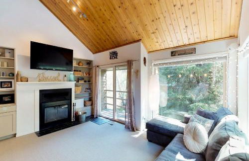 Snowbird Condo #170-D - Photo 2