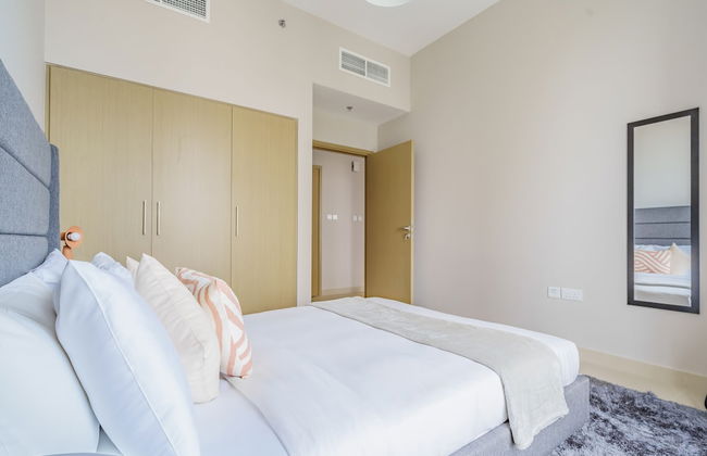 Fancy Apartment With Mesmerizing Canal Views - Photo 9