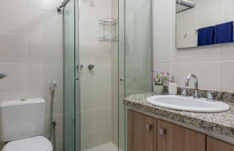 Suite, 2quartos, cozinha completa, varandão, 2 vagas de garagem - Foto 32