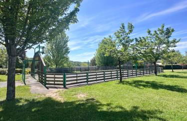 Chalet de 4 pers - Lac de Miel à 500m - Beynat - Parking Piscine - Foto 12