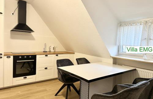 Ferienhaus Villa EMG Velbert nah Düsseldorf Essen Dortmund, Familien Gruppen bis 27 Personen, 3 Küchen, Kaminofen, Terrasse - Photo 54