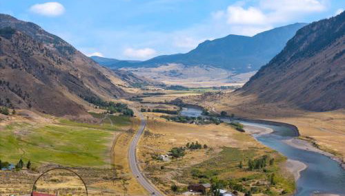 Yellowstone Treasure Retreat - Foto 3