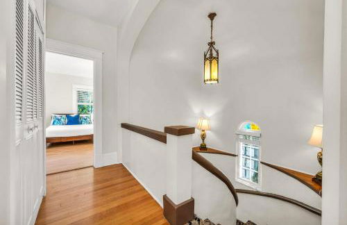 Birds of Paradise: Unwind in Nature's Embrace - Foto 26