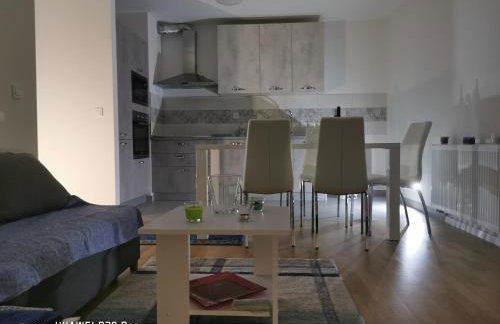 CITY CENTER PEARL #new#free reserved parking in garage elevator direct access#business and pleasure#city view&balcony&sunny&cafes&markets&tram#city center#working room#2 toliets#2 bedrooms - Photo 59