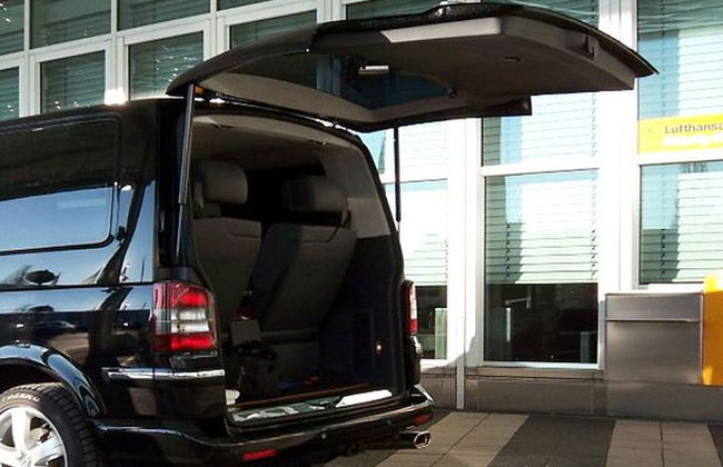 Coche de lujo de día completo con conductor a disposición en Lyon - Foto 4