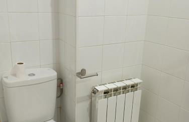 Habitaciones con baño propio y zonas compartidas - Foto 5