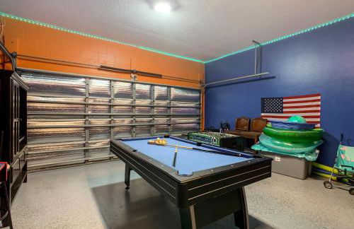 Spacious retreat w pool & game room - Foto 55