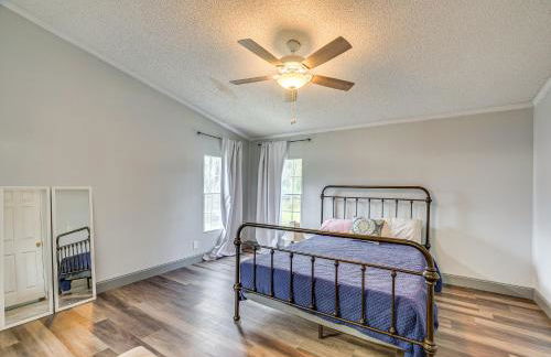 Charming Farmhouse in Morriston with Fenced Yard - Foto 14