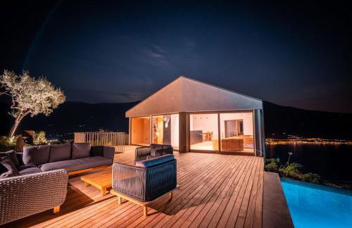 Villa Arias lake view - Photo 35