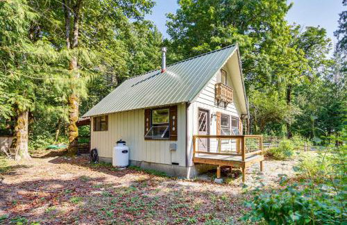 Walk to Skykomish River: Wooded Escape w/ Fire Pit - Foto 19