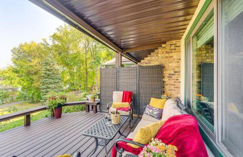 Riverfront Champlin Townhome with Deck and Water View! - Foto 33