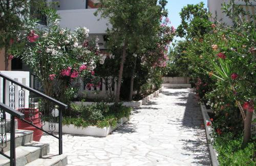 Esplanade Apartments - Heated Pool - Photo 88