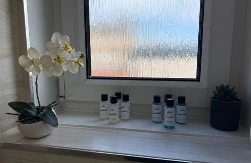 Stylish Leith Residence Tram to Centre & Airport - Foto 12