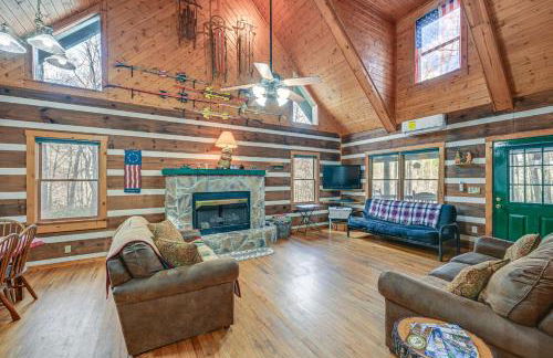 Fire Pit and Porch Rustic Retreat in North Carolina - Foto 6