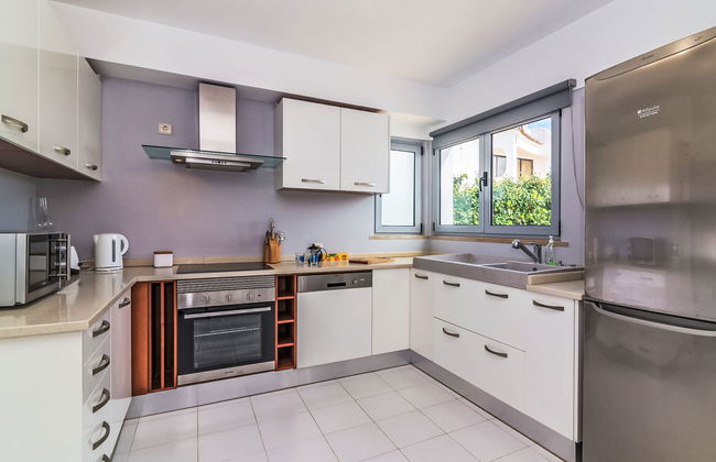 Arribas Villa - Photo 6