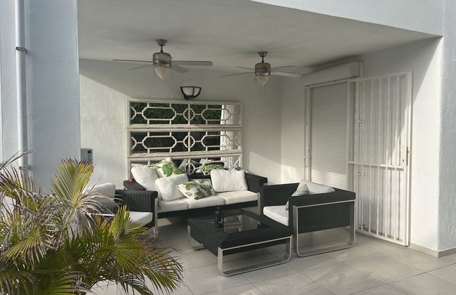 Luxury 4 bedroom villa with jacuzzi - Photo 28