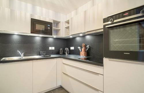 Superbe Appartement Pied de Pistes pour 7 pers avec Balcon, WIFI et Parking - FR-1-356-495 - Photo 11