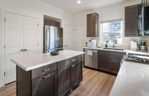 FLG Retreat - Modern Home with Mountain Views - Foto 4