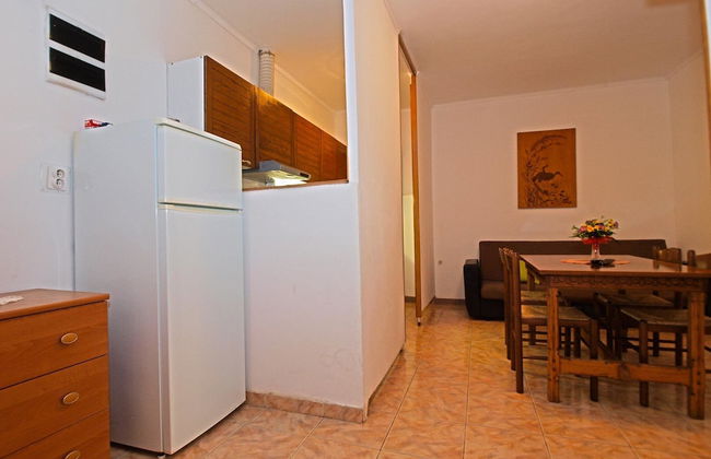 Apartment 1408 - Photo 18