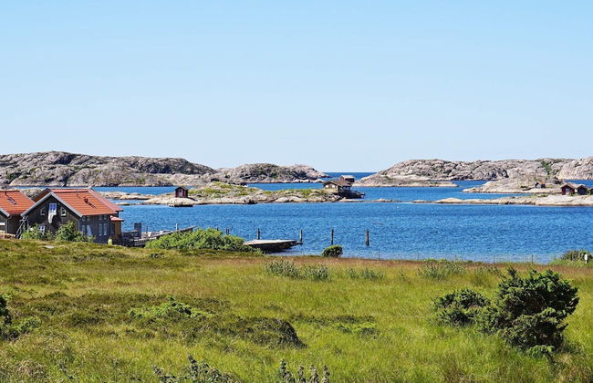 6 Person Holiday Home in Tanumshede - Photo 37