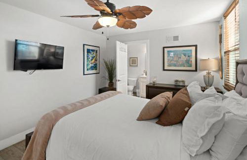 Stunning Beach Home - large patio, parking, ac & dog friendly! - Foto 2