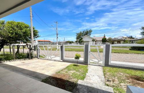 Casa de Praia Nova em Mariluz com Suíte! - Foto 30