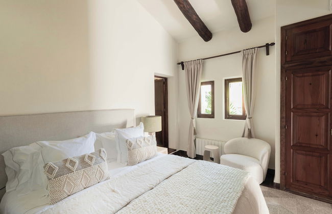 Reserva Rotana Hotel - Photo 33