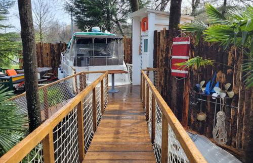 Bateau sur terre près du bassin - Foto 29