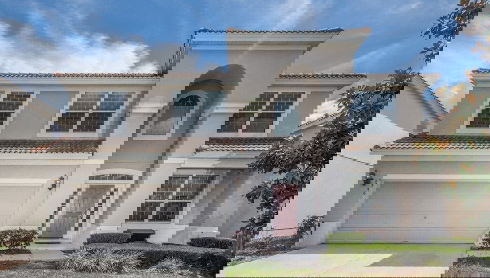 Bella Villa - Photo 1, Primary image