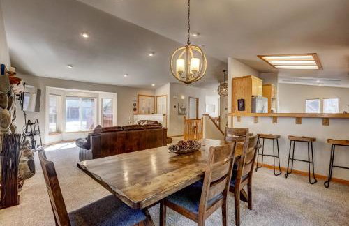 Montgomery Estates Bliss - Hot Tub, Pets, Family Fun! - Foto 15