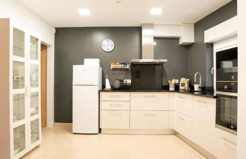 Modernes Haus mit spektakulärem Meerblick und Pool - Foto 5