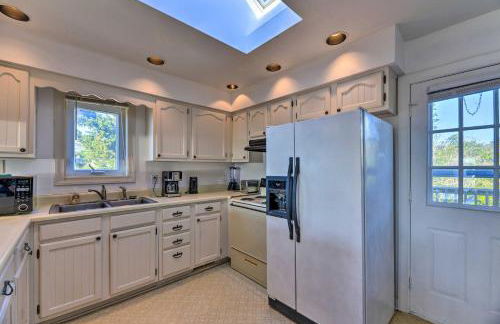 West of the Moon Ocean Apt with Beach Access! - Foto 16