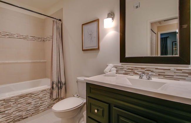 Cozy 1-bdrm Scottsdale Condo Next to Pool - Photo 9